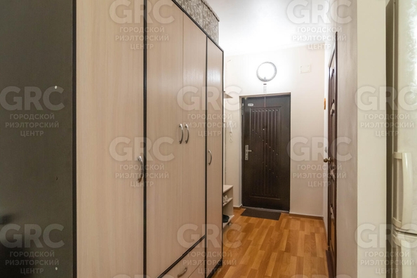 
  Продается 2-комн. квартира, 35 м², Виноградная ул, д. 224/1
. Фото 5.