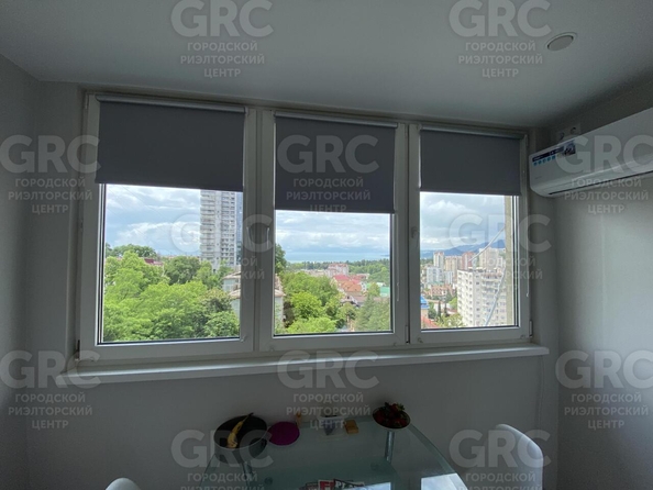 
  Продается 2-комн. квартира, 60 м², Пирогова ул, д. 16
. Фото 2.