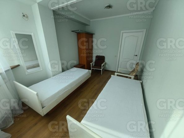 
  Продается 4-комн. квартира, 122.2 м², Крымская ул, д. 25А
. Фото 11.