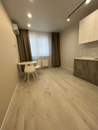 
  Продается 1-комн. квартира, 45 м², Омелькова ул, д. 93
. Фото 2.