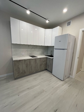 
  Продается 1-комн. квартира, 45 м², Омелькова ул, д. 93
. Фото 3.
