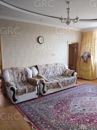 
  Продается 3-комн. квартира, 74 м², Водораздельная ул, д. 2
. Фото 2.