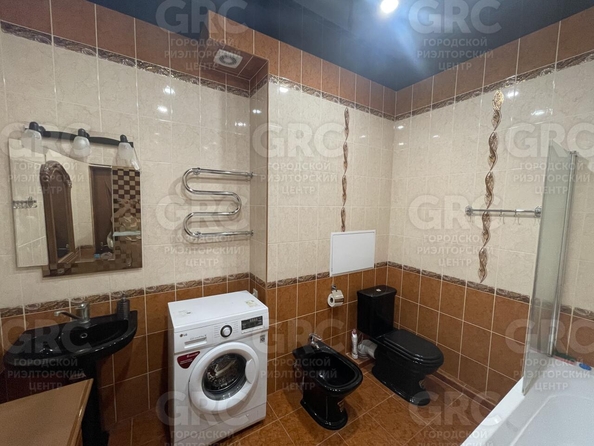 
  Продается 2-комн. квартира, 46 м², Альпийская ул, д. 1/3
. Фото 40.