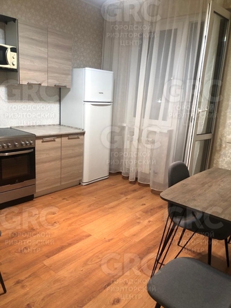 
  Продается 2-комн. квартира, 56 м², Юных Ленинцев ул, д. 10
. Фото 5.