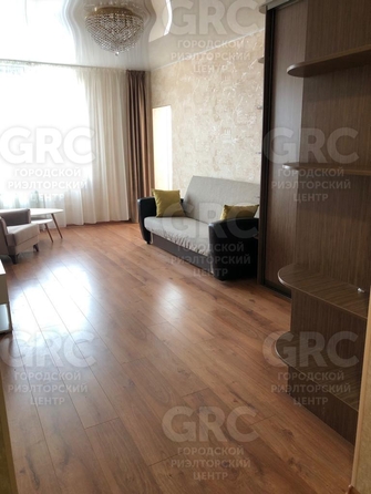 
  Продается 2-комн. квартира, 56 м², Юных Ленинцев ул, д. 10
. Фото 9.