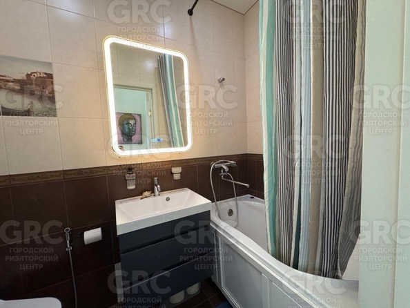 
  Продается 2-комн. квартира, 36 м², Транспортная ул, д. 80
. Фото 8.