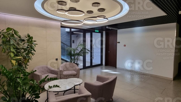 
  Продается 2-комн. квартира, 42 м², Конституции СССР ул, д. 18
. Фото 25.