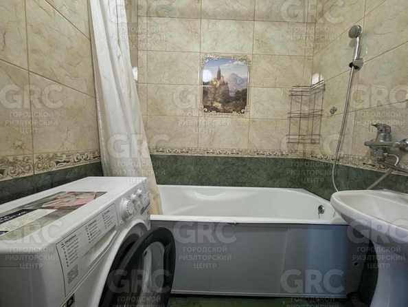 
  Продается 2-комн. квартира, 67 м², Вишневая ул, д. 17
. Фото 16.