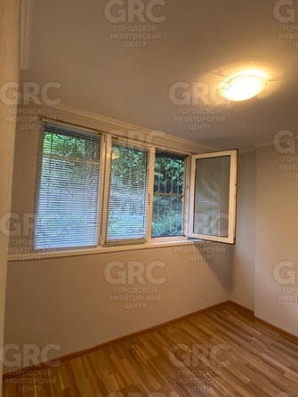 
  Продается 3-комн. квартира, 72 м², Вишневая ул, д. 24
. Фото 7.