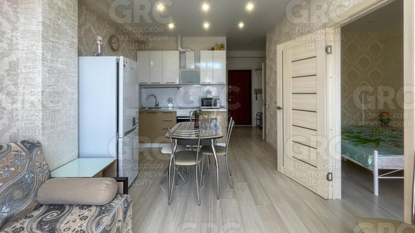 
  Продается 1-комн. квартира, 37.5 м², Полтавская ул, д. 21
. Фото 7.