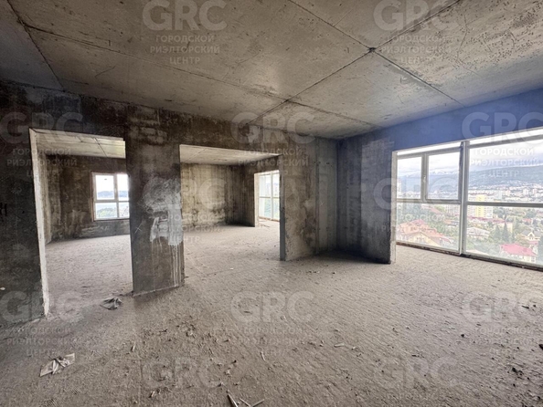 
  Продается 2-комн. квартира, 84 м², Виноградная ул, д. 4
. Фото 12.