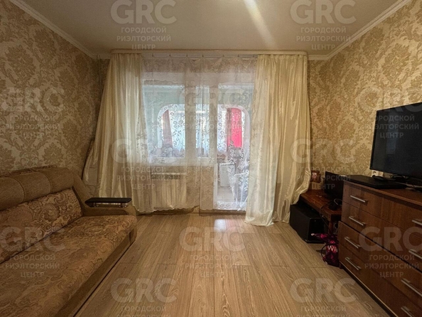 
  Продается 2-комн. квартира, 64 м², Вишневая ул, д. 21
. Фото 4.