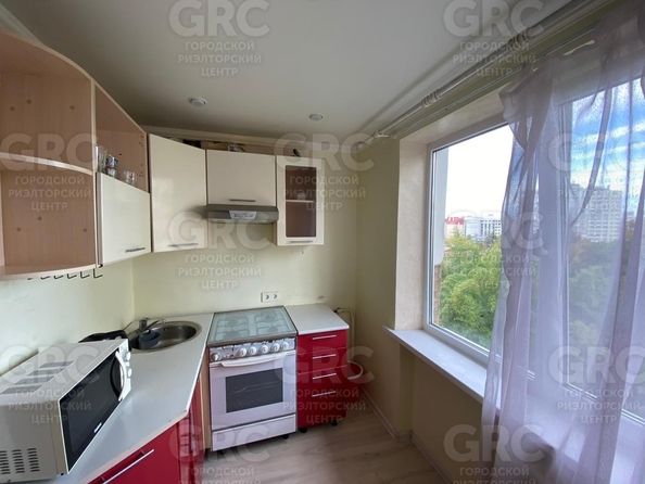 
  Продается 2-комн. квартира, 51.4 м², Туапсинская ул, д. 15
. Фото 3.