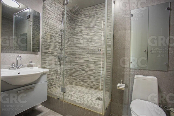 
  Продается 2-комн. квартира, 82 м², Виноградная ул, д. 4
. Фото 12.