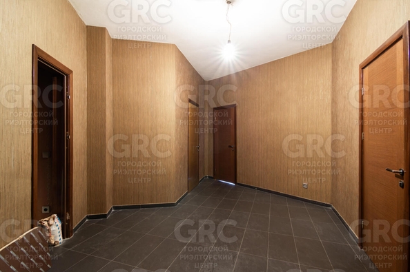 
  Продается 3-комн. квартира, 110.3 м², Виноградная ул
. Фото 7.