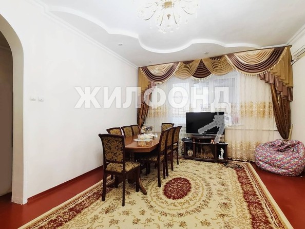 
   Продам дом, 170 м², станица Новотитаровская

. Фото 2.