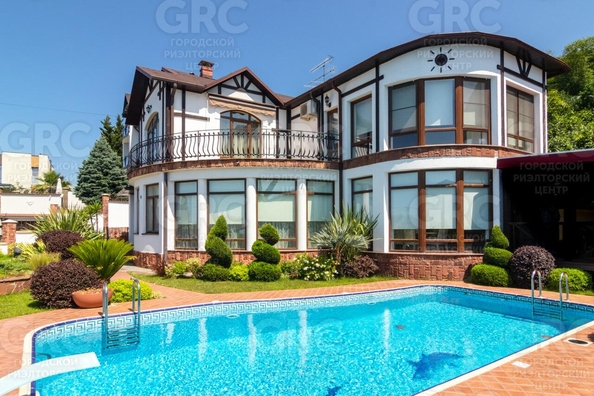 
  Продается дом, 270 м², Сочи
. Фото 1.