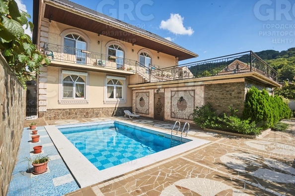 
  Продается дом, 380 м², Сочи
. Фото 3.