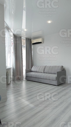 
  Продается 1-комн. квартира, 30 м², Лысая гора ул, д. 27/16
. Фото 2.