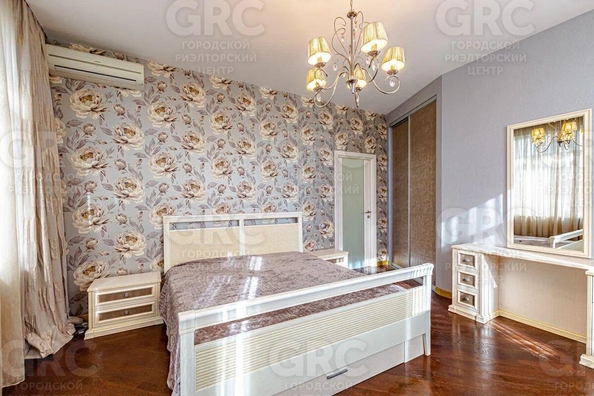 
  Продается 3-комн. квартира, 109 м², Пионерская ул, д. 14
. Фото 3.