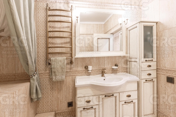 
  Продается 4-комн. квартира, 147 м², Депутатская ул, д. 9
. Фото 30.