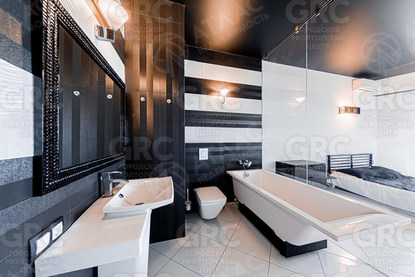 
  Продается 2-комн. квартира, 101 м², Войкова ул, д. 21
. Фото 6.