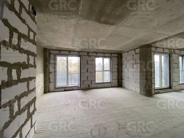 
  Продается 3-комн. квартира, 72.5 м², Туапсинская ул, д. 10
. Фото 2.