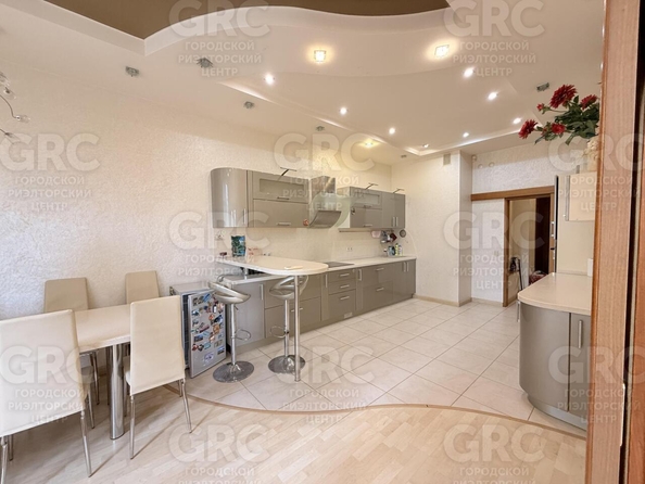 
  Продается 3-комн. квартира, 134.4 м², Войкова ул, д. 35
. Фото 12.