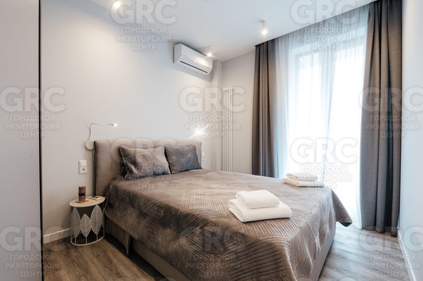 
  Продается студия, 35 м², Конституции СССР ул, д. 18
. Фото 7.