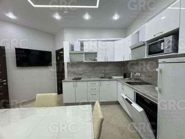 
  Продается 4-комн. квартира, 85 м², Депутатская ул, д. 9/3
. Фото 8.