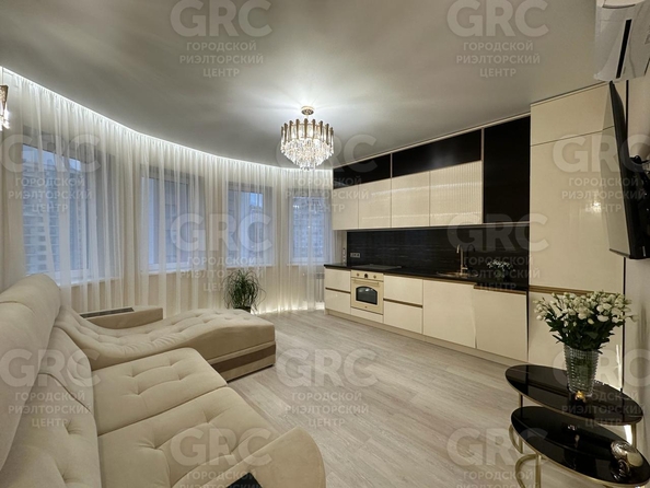 
  Продается 2-комн. квартира, 64 м², Трунова пер, д. 6
. Фото 2.