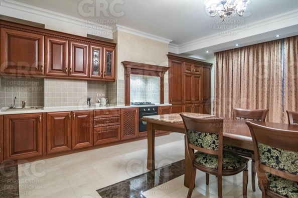 
  Продается 3-комн. квартира, 157 м², Депутатская ул, д. 10
. Фото 1.