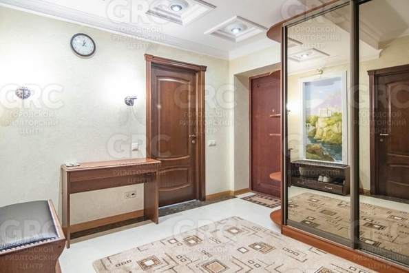 
  Продается 3-комн. квартира, 157 м², Депутатская ул, д. 10
. Фото 2.