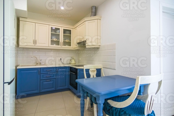 
  Продается 2-комн. квартира, 54 м², Учительская ул, д. 9
. Фото 1.