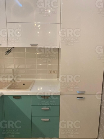 
  Продается 2-комн. квартира, 35 м², Параллельная ул
. Фото 5.