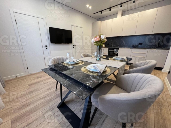 
  Продается 3-комн. квартира, 67 м², Параллельная ул, д. 9/2
. Фото 2.