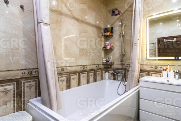 
  Продается 3-комн. квартира, 89.7 м², Крупской ул, д. 32
. Фото 5.