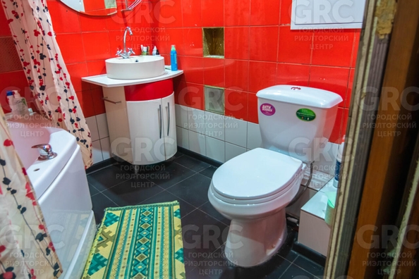 
  Продается 3-комн. квартира, 59.1 м², Конституции СССР ул, д. 38
. Фото 11.