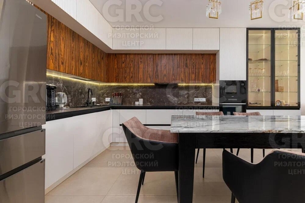 
  Продается дом, 267.4 м², Сочи
. Фото 2.