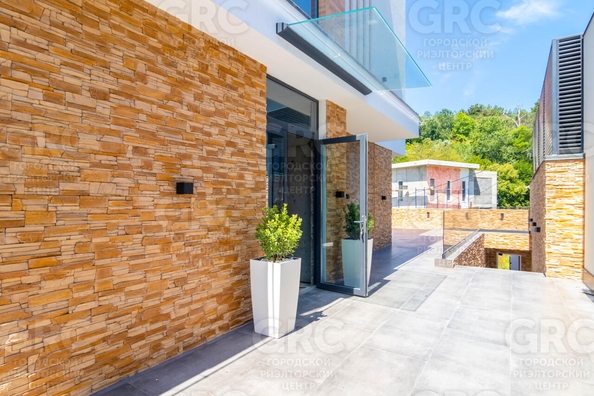 
  Продается дом, 300 м², Сочи
. Фото 11.