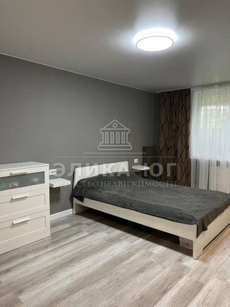 
   Продам 3-комнатную, 97 м², Строителей ул

. Фото 2.