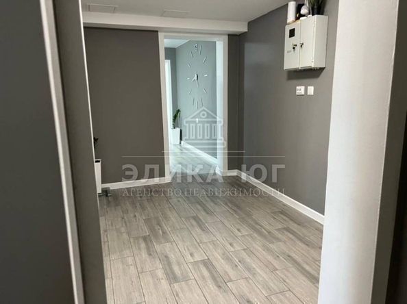 
   Продам 3-комнатную, 97 м², Строителей ул

. Фото 14.