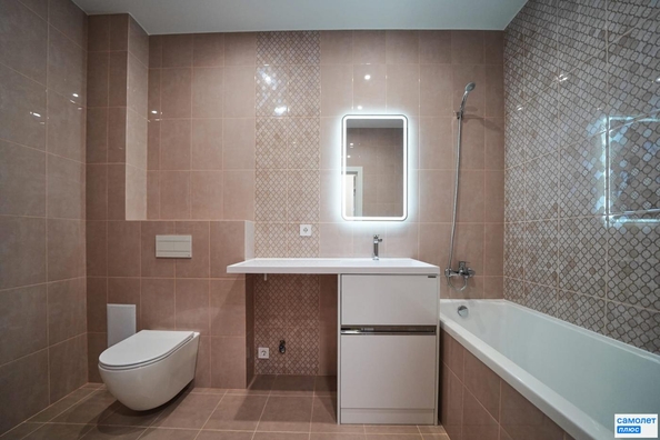 
  Продается 2-комн. квартира 52 м², в ЖК Народные Кварталы, литер 1. Фото 7.