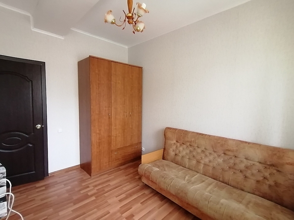 
   Продам 2-комнатную, 65 м², Толстого ул, 85/23

. Фото 8.