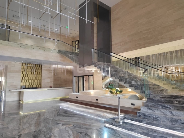 
  Сдается универсальное помещение 421.8 м², в ЖК Девелопмент-Плаза. Фото 4.