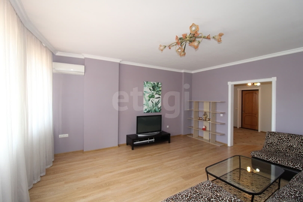 
  Продается 3-комн. квартира 105 м². Фото 1.