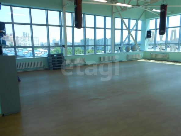 
  Сдается универсальное помещение 700 м². Фото 10.