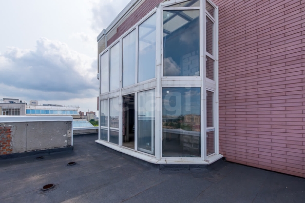 
  Продается 4-комн. квартира 208 м². Фото 1.