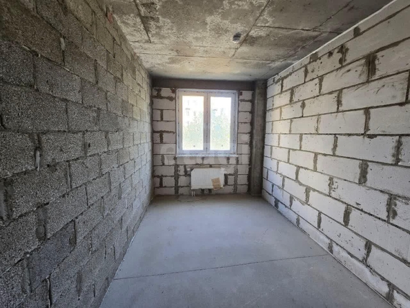 
  Продается 2-комн. квартира 62 м², в ЖК Клубный квартал Европа 6, литера 2. Фото 3.