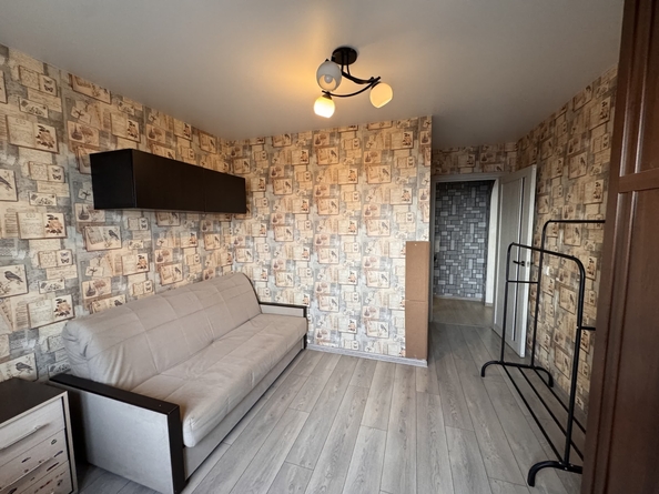
  Продается 3-комн. квартира 77.2 м². Фото 1.